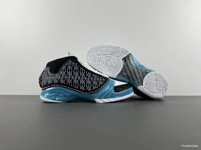 23 UNC Jordan 318376-041 0802